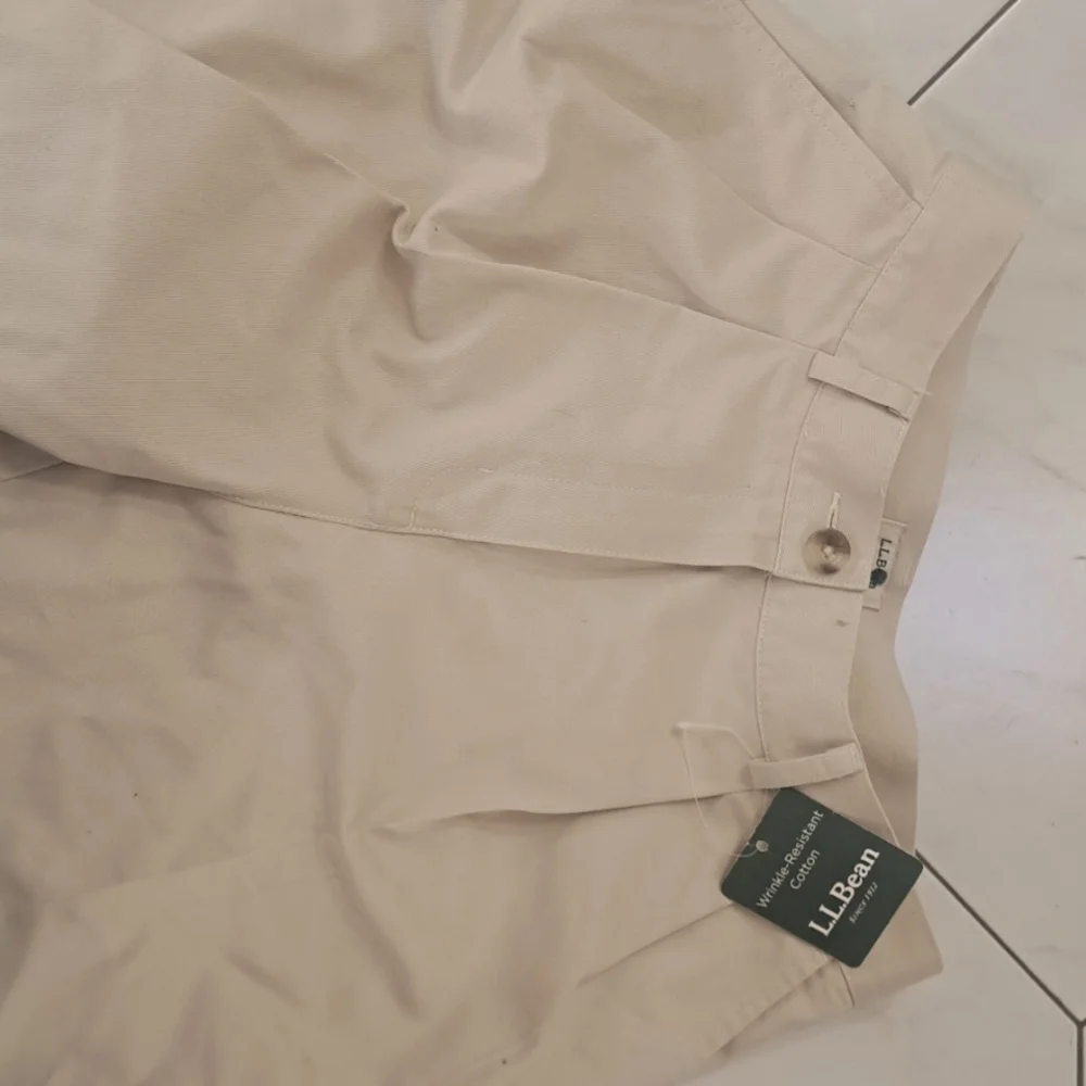 LLBEAN women's pants NWT Size 8 P - Picture 6 of 6